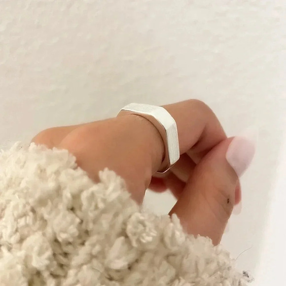 925 Sterling Silver Bar Ring Minimalist Dainty Bar Ring Brushed Silver Ring - Picture 8 of 9